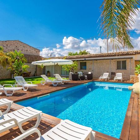 Villa Aziz ชิคลี ภายนอก รูปภาพ